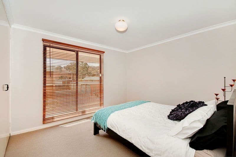 22 Bungendore Road, QUEANBEYAN NSW 2620, Queanbeyan East - Thumbnail 5
