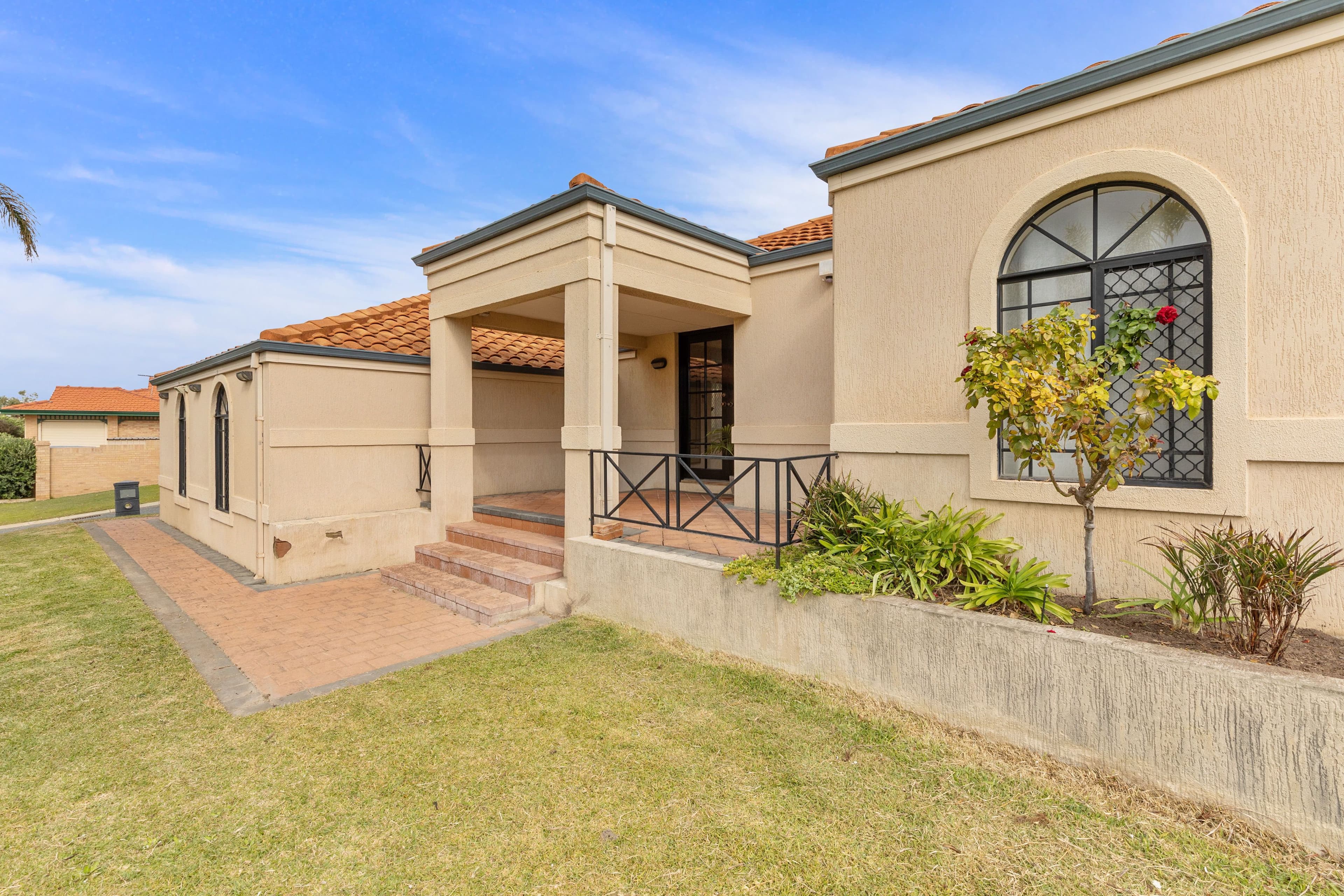 22 Warringah Close, Kallaroo WA 6025, Kallaroo - Thumbnail 2