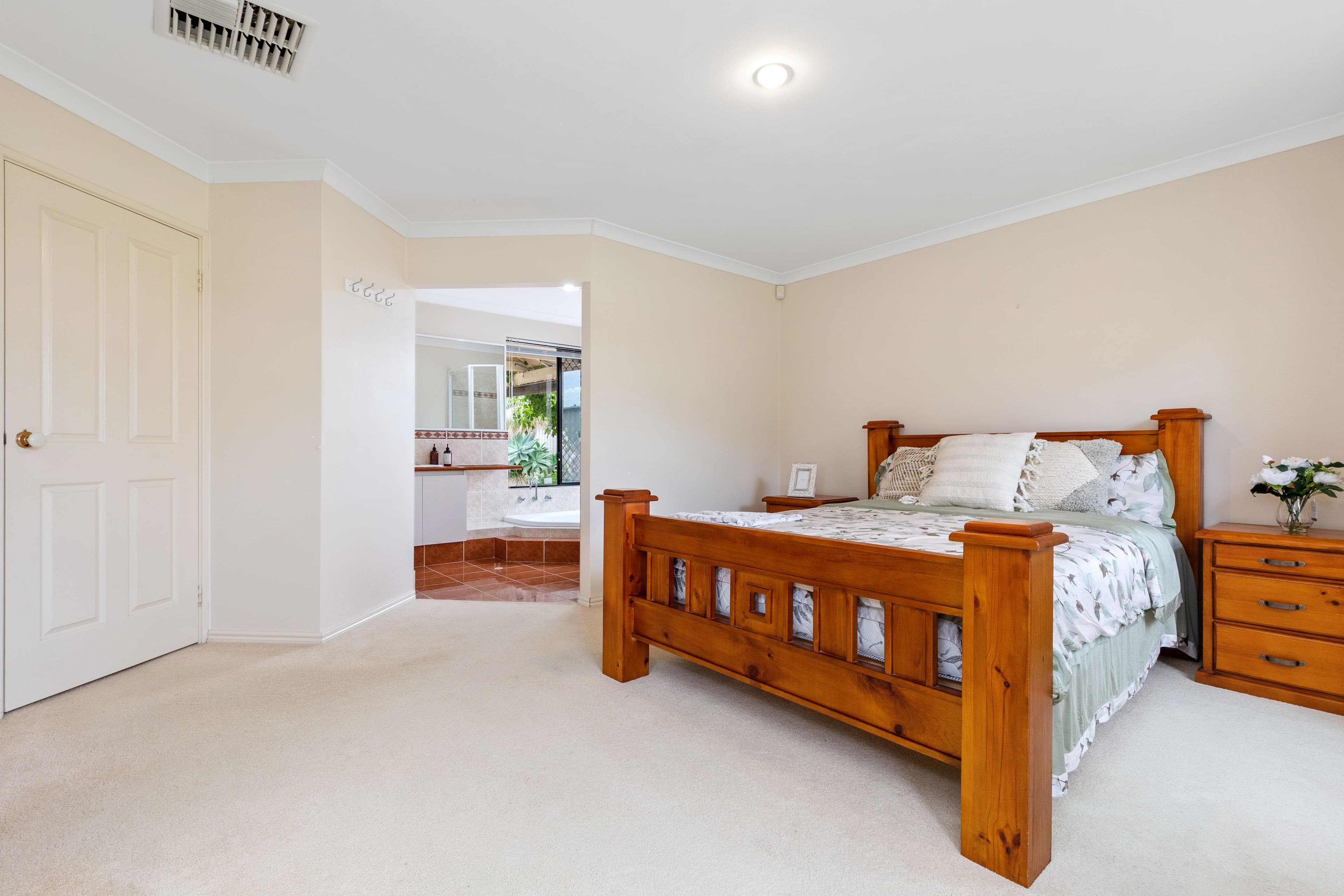 22 Warringah Close, Kallaroo WA 6025, Kallaroo - Thumbnail 7