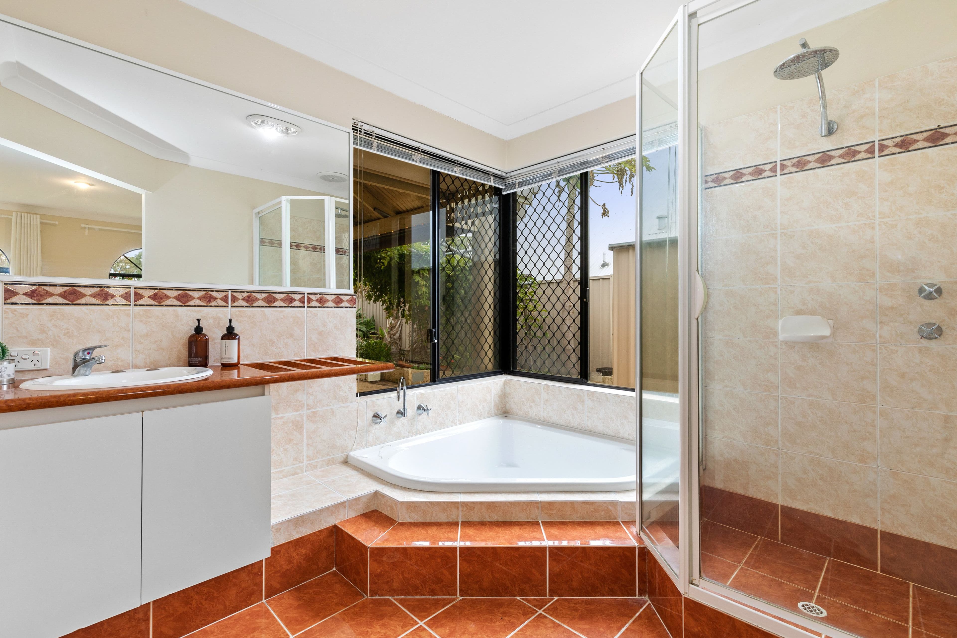 22 Warringah Close, Kallaroo WA 6025, Kallaroo - Thumbnail 8