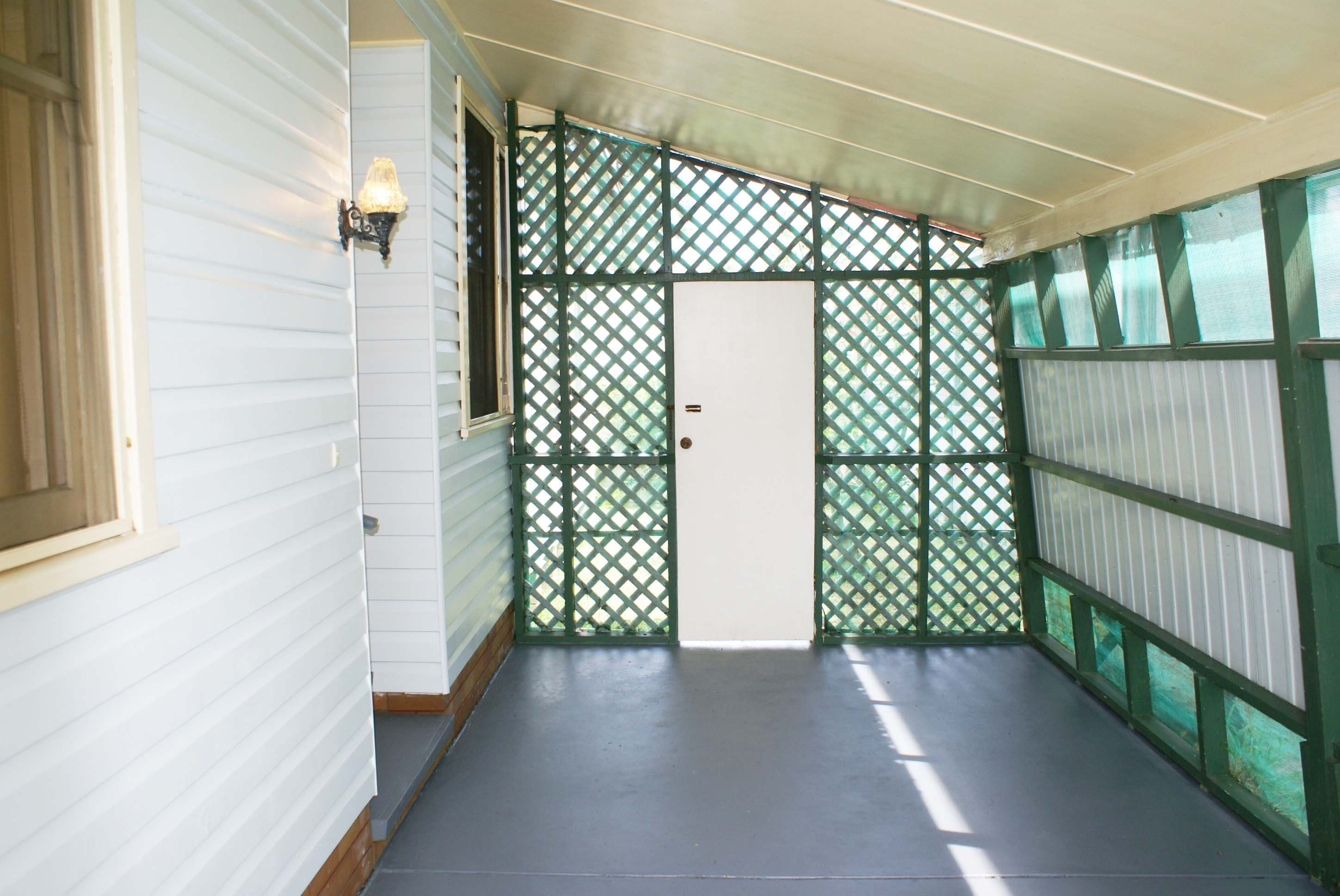 40 Narara Road, Adamstown - Thumbnail 2