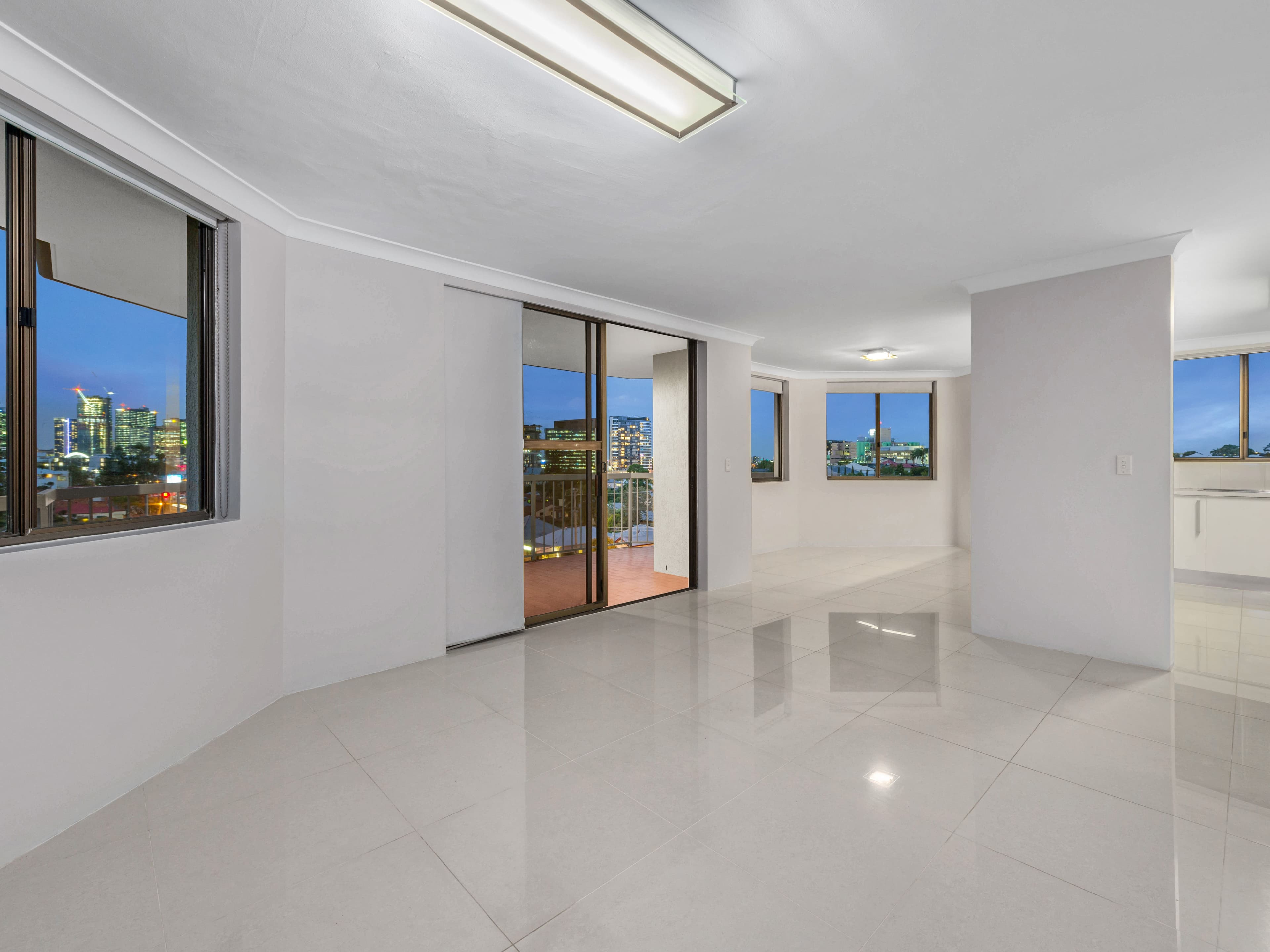 67 Gladstone Road, Highgate Hill QLD 4101, Highgate Hill - Thumbnail 3