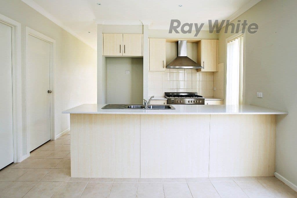 33 Bliss Street, Point Cook VIC 3030, Point Cook - Thumbnail 3