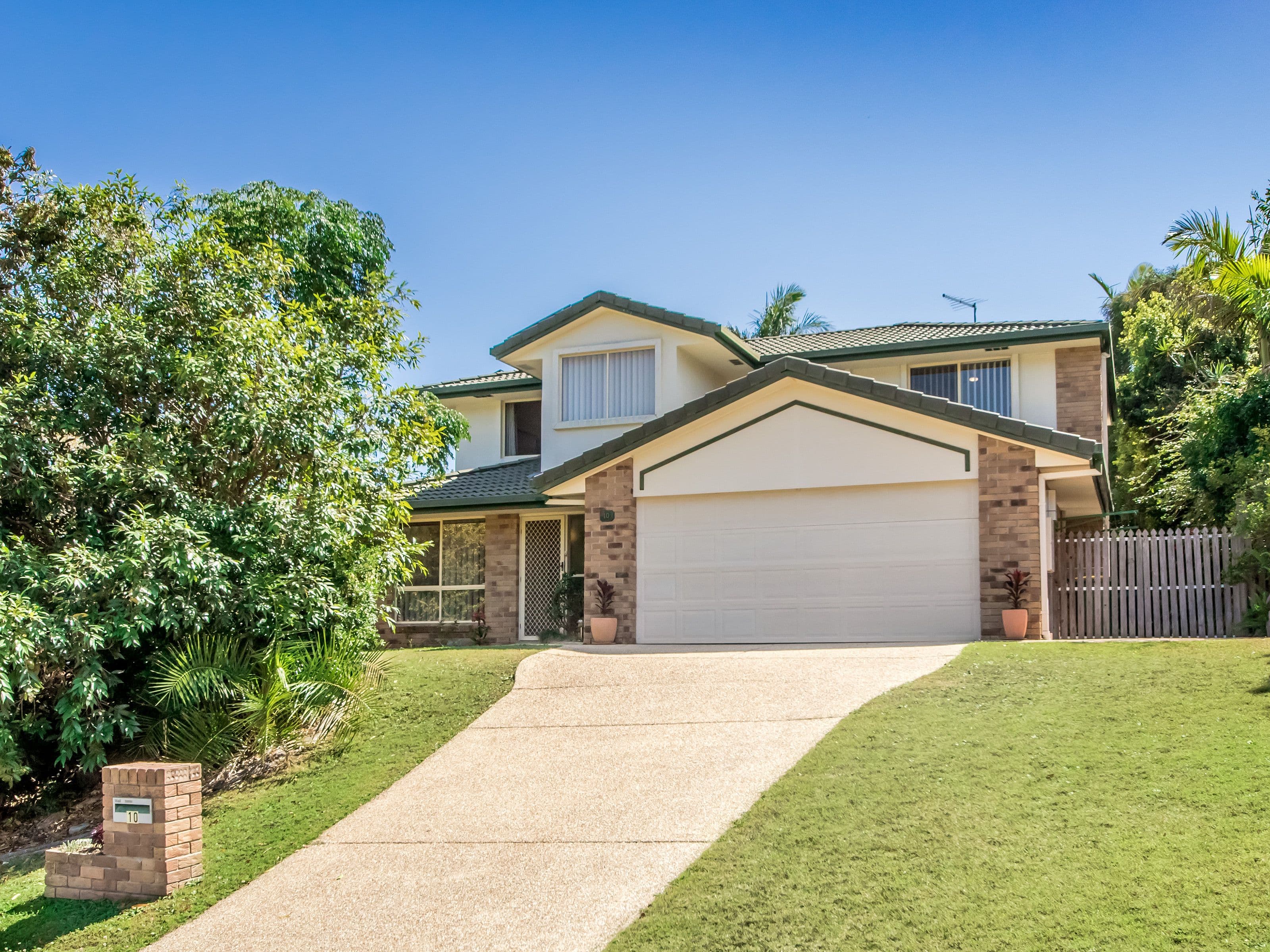 10 Hillgrove Court, Oxenford QLD 4210, Oxenford - Image 1