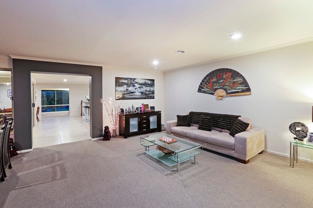 6 Genista Court, Corio VIC 3214, Corio - Thumbnail 2