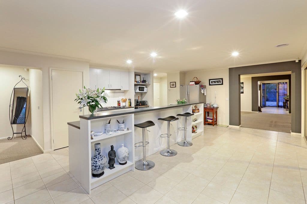 6 Genista Court, Corio VIC 3214, Corio - Thumbnail 4
