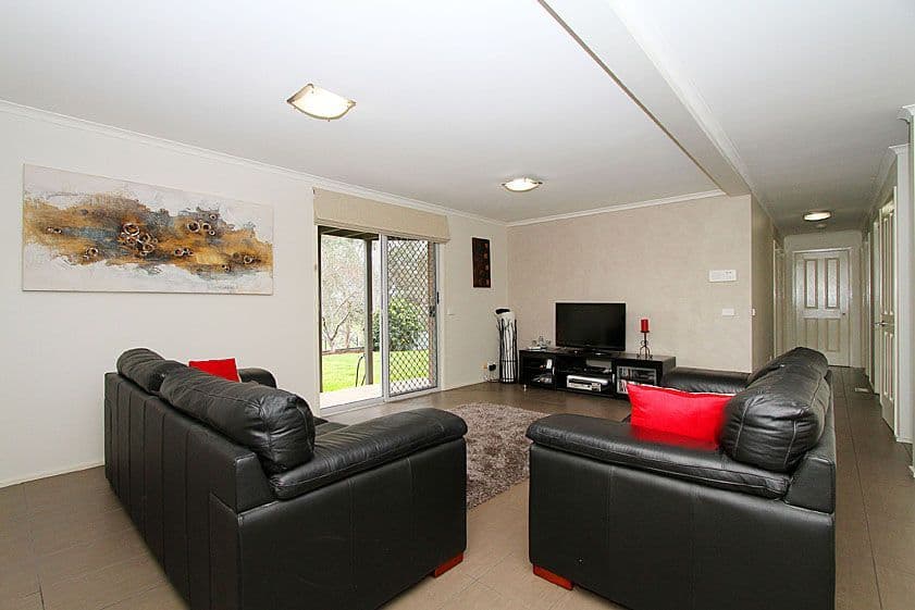 7 Lutea Court, MILL PARK VIC 3082, Mill Park - Thumbnail 6