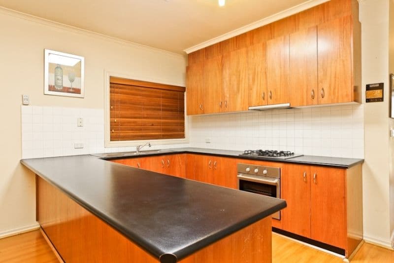 14 Cromwell Road, WERRIBEE VIC 3030, Werribee - Thumbnail 3