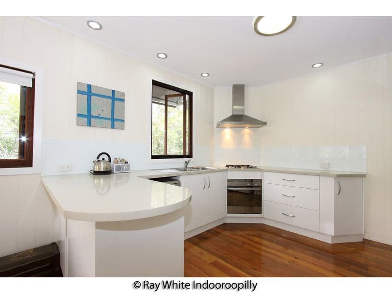 8 Rankin Street, INDOOROOPILLY QLD 4068, Indooroopilly - Thumbnail 3