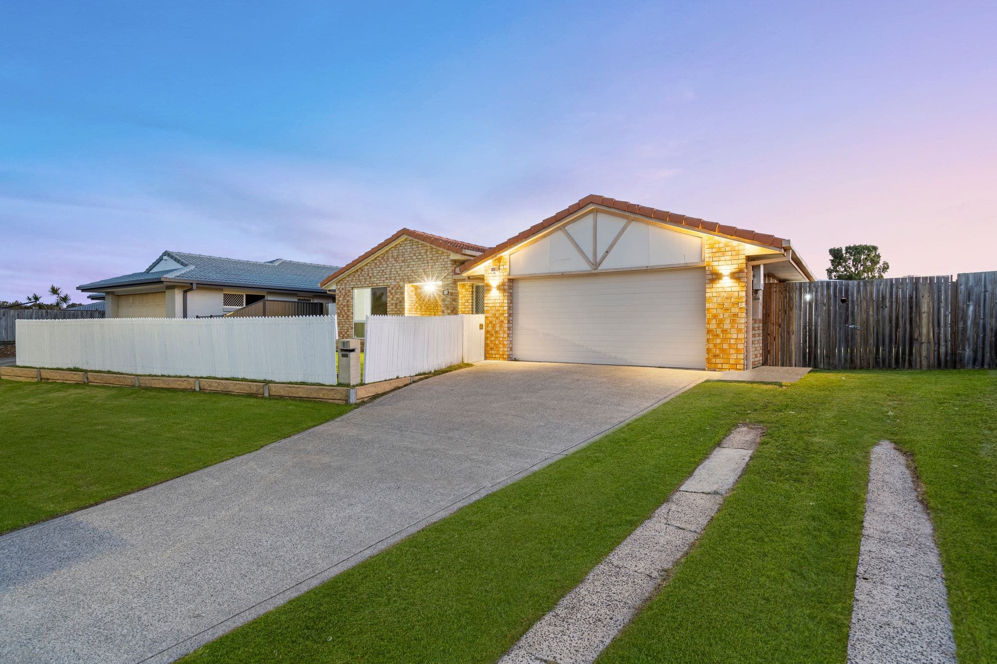 11 Laura Anne Drive, Windaroo QLD 4207, Windaroo - Thumbnail 2