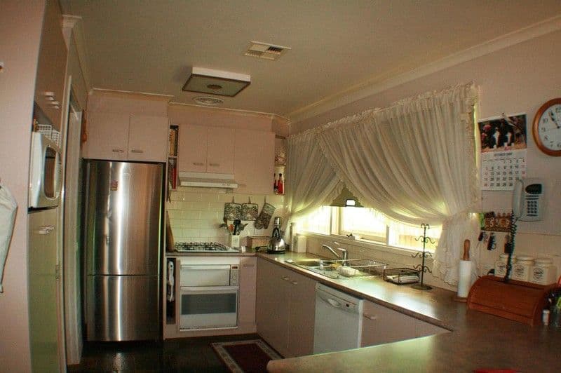 3 MacQuarie Street, MELTON VIC 3337, Melton - Thumbnail 2