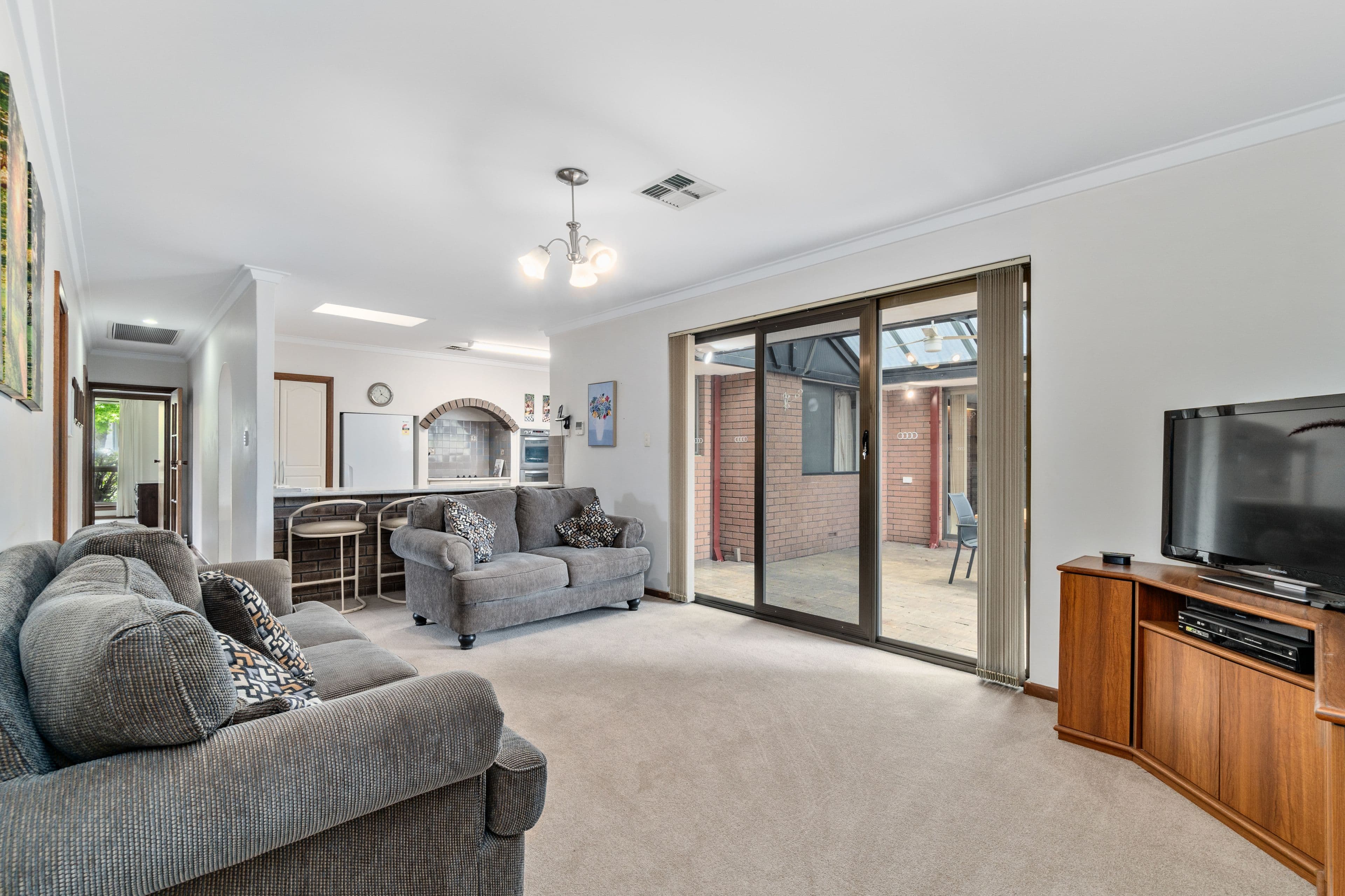 18 Mcgrath Place, Noranda WA 6062, Noranda - Thumbnail 2