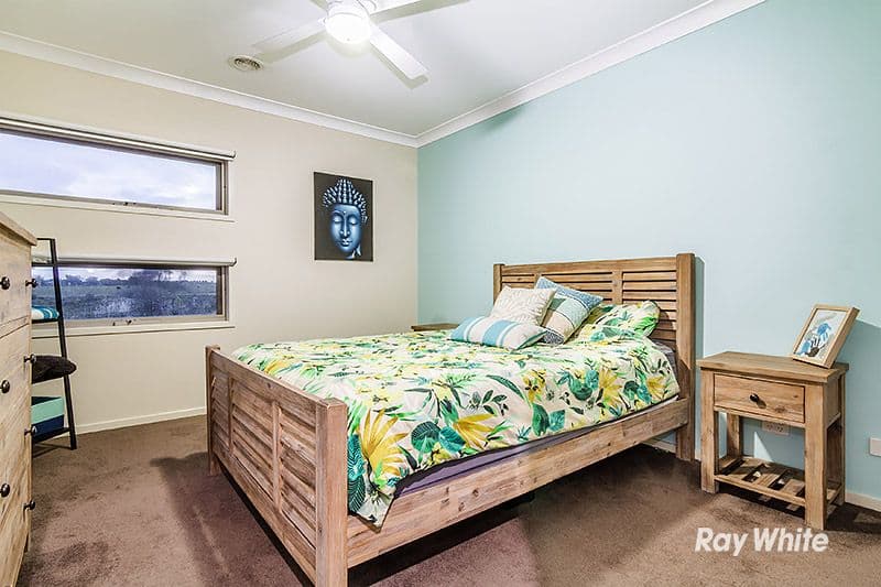 23 Paxford Drive, Cranbourne North VIC 3977, Cranbourne North - Thumbnail 2