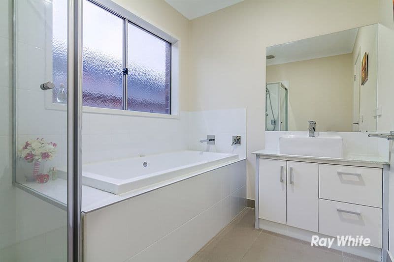 23 Paxford Drive, Cranbourne North VIC 3977, Cranbourne North - Thumbnail 6