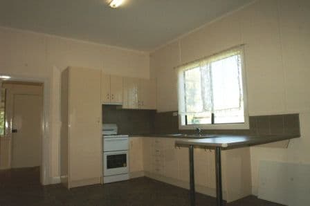 70 Pell Street, HOWLONG NSW 2643, Howlong - Thumbnail 2