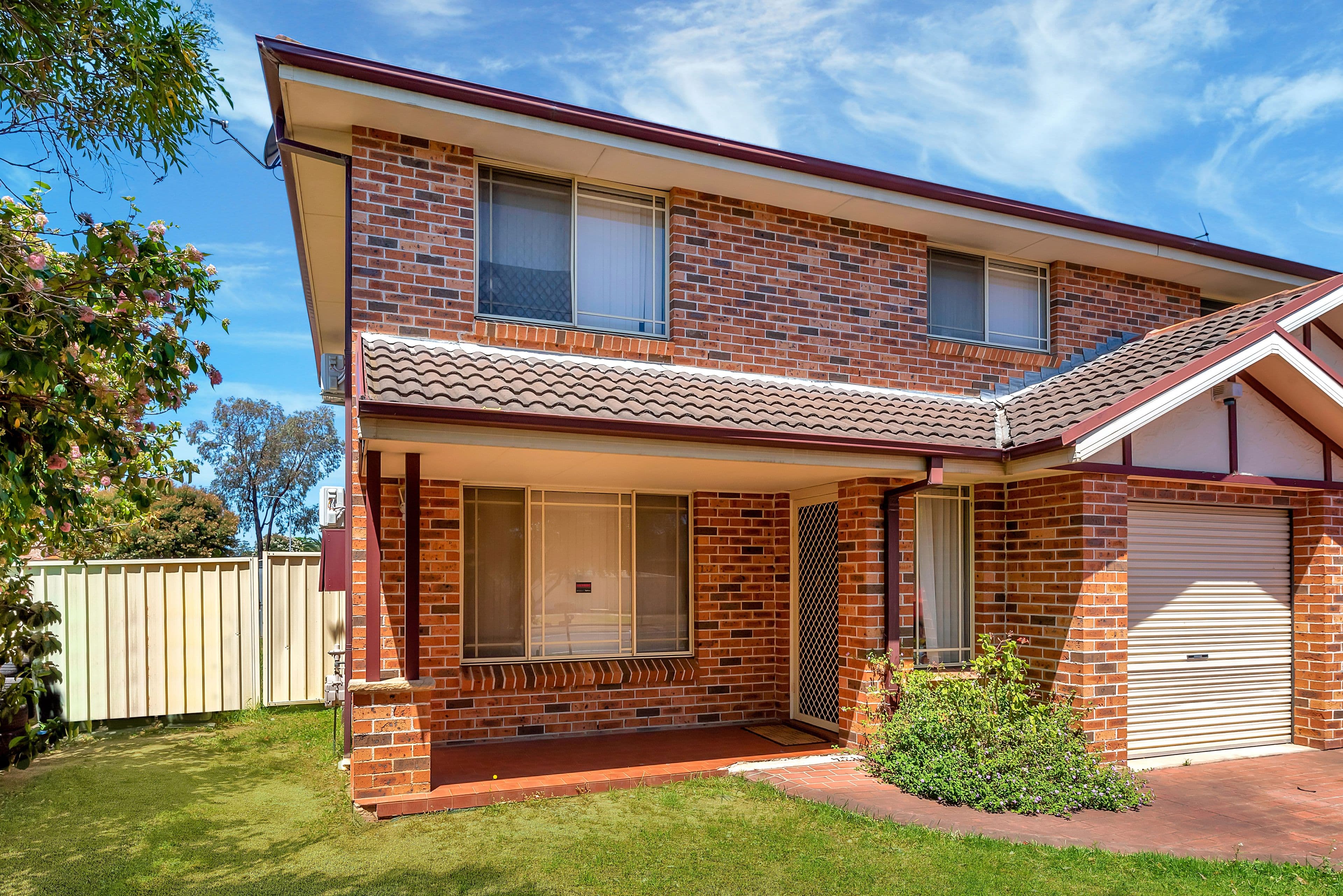 2 Lord Howe Drive, Green Valley - Thumbnail 2