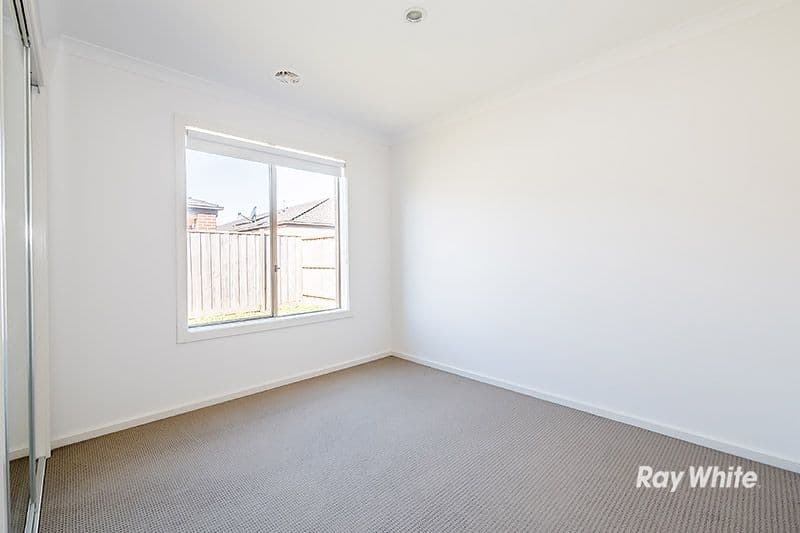 67 Brocker Street, Clyde North VIC 3978, Clyde North - Thumbnail 7