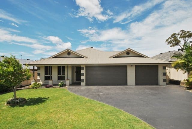 25 Capeland Avenue, Sanctuary Point - Image 1