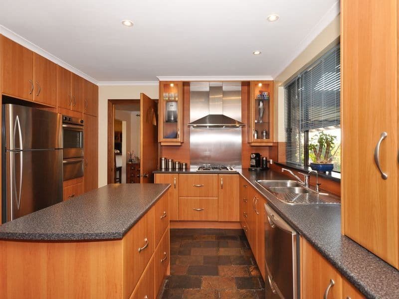 29 Grevillea Road, ABERFOYLE PARK SA 5159, Aberfoyle Park - Thumbnail 4