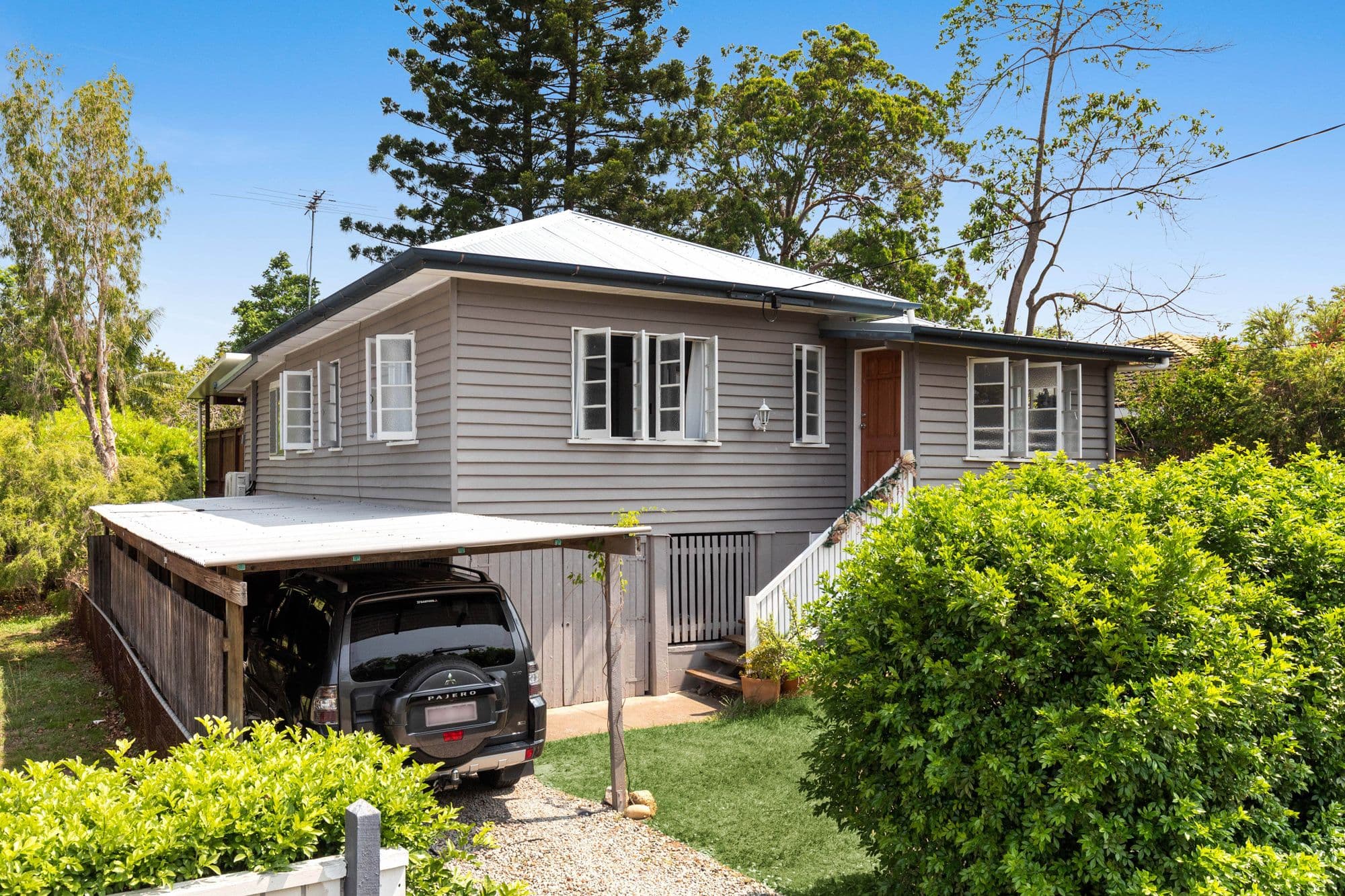 69 Irwin Terrace, Oxley QLD 4075, Oxley - Image 1