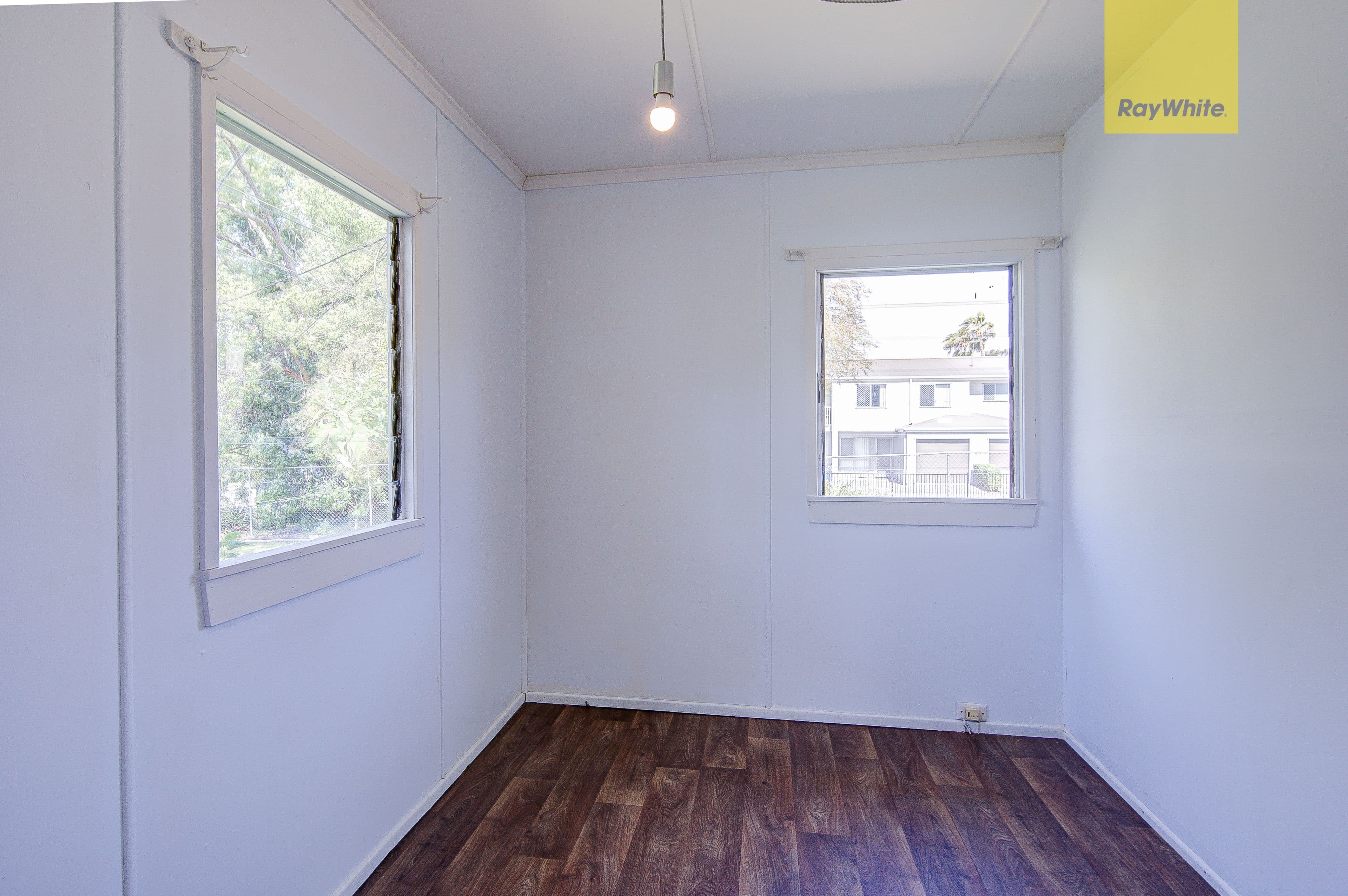 16 Juers Street, Kingston QLD 4114, Kingston - Thumbnail 8