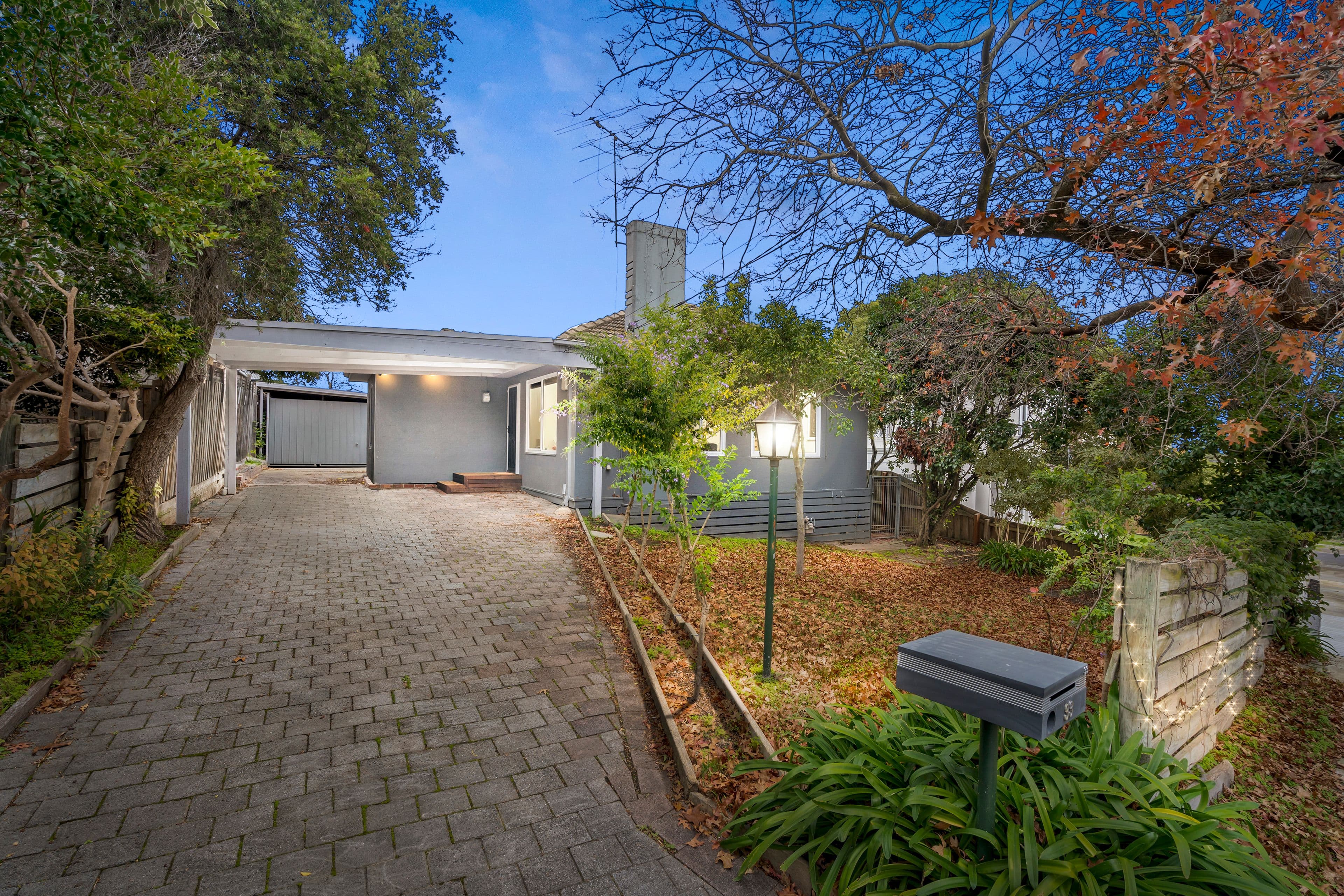 33 Binalong Avenue, Chadstone VIC 3148, Chadstone - Image 1