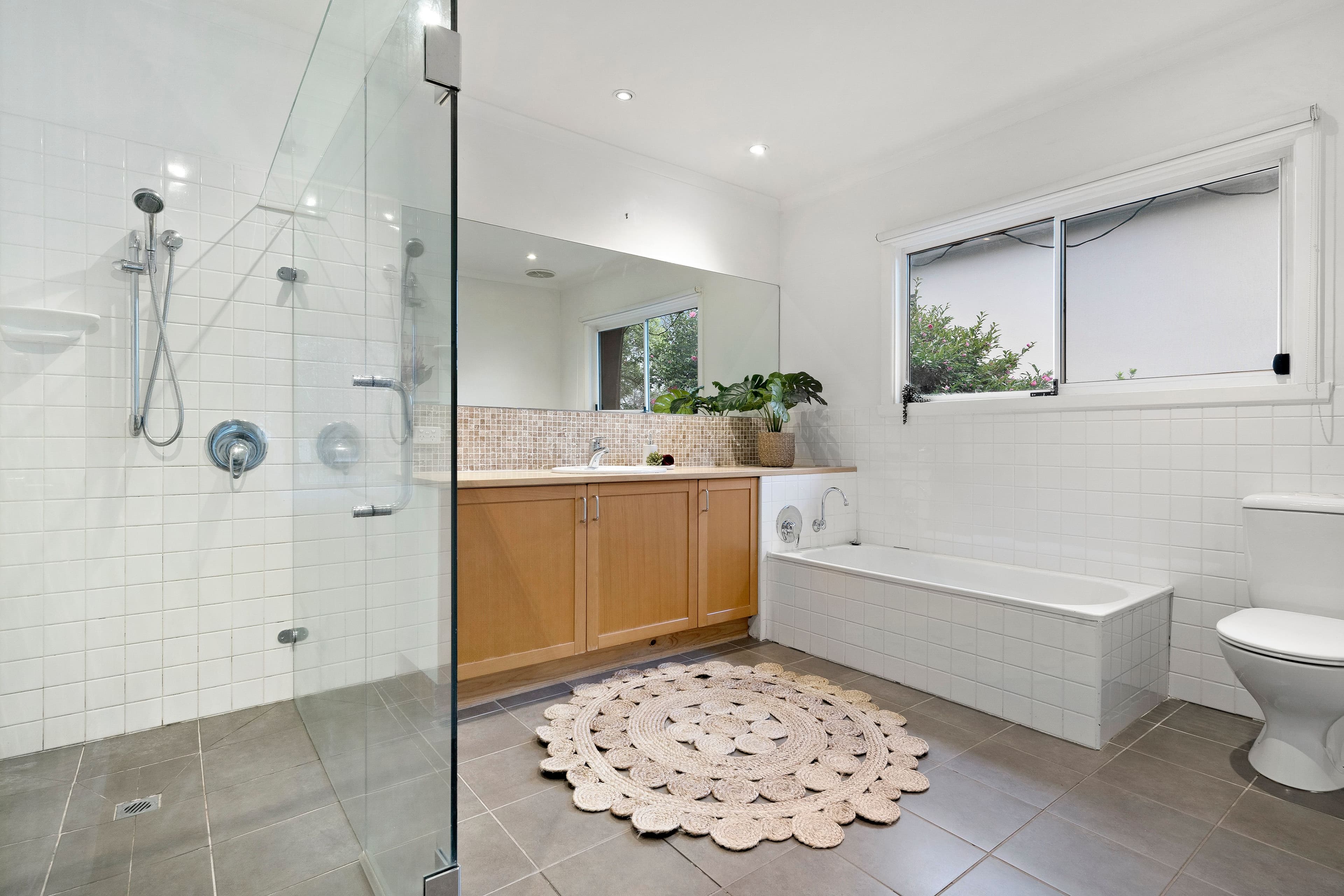 33 Binalong Avenue, Chadstone VIC 3148, Chadstone - Thumbnail 7
