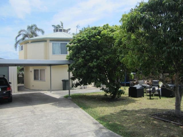 27 Mungala Street, Hope Island QLD 4212, Hope Island - Thumbnail 2