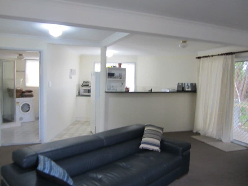 27 Mungala Street, Hope Island QLD 4212, Hope Island - Thumbnail 7