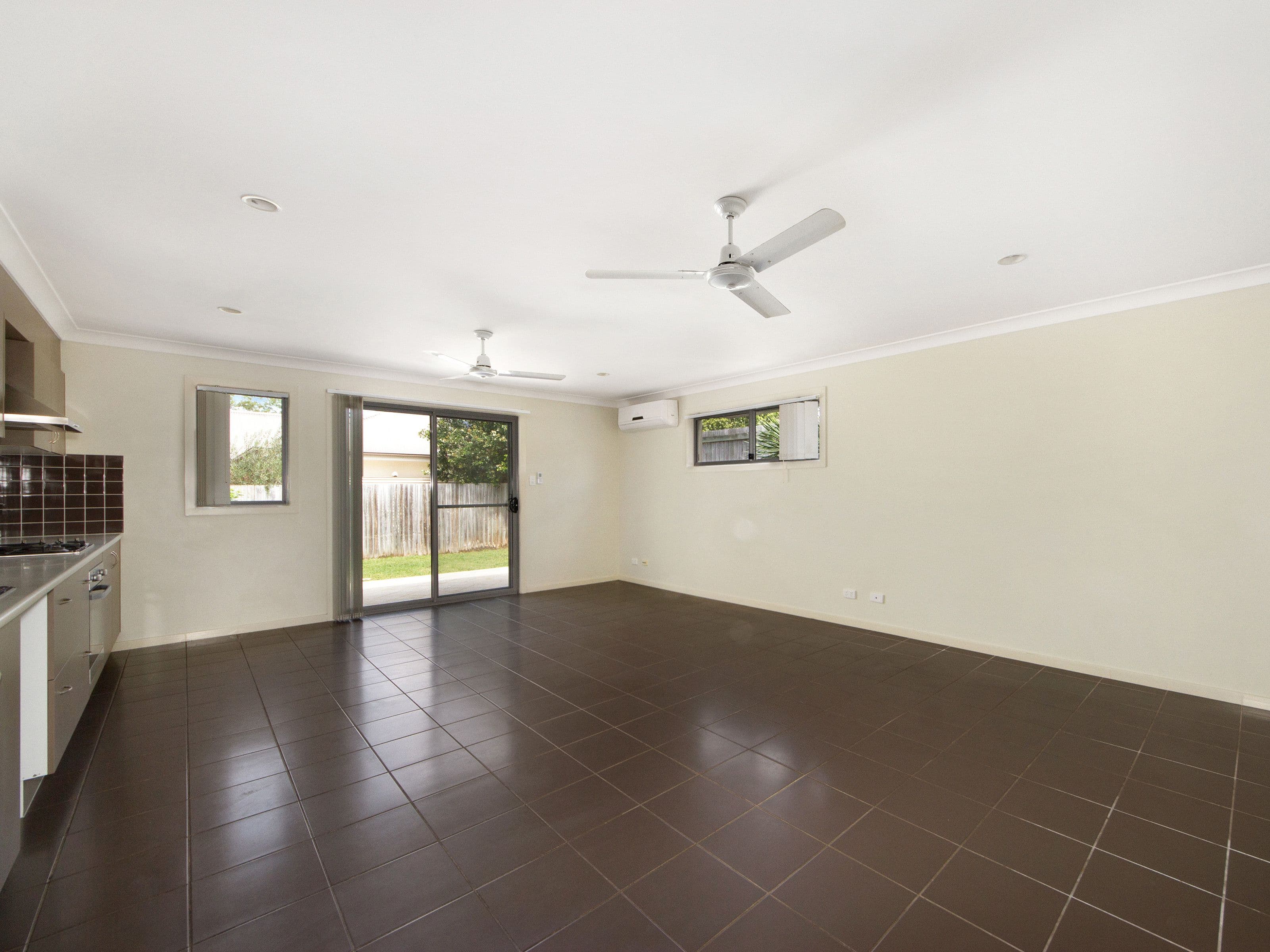 11 Pearl Street, Coomera QLD 4209, Coomera - Thumbnail 5
