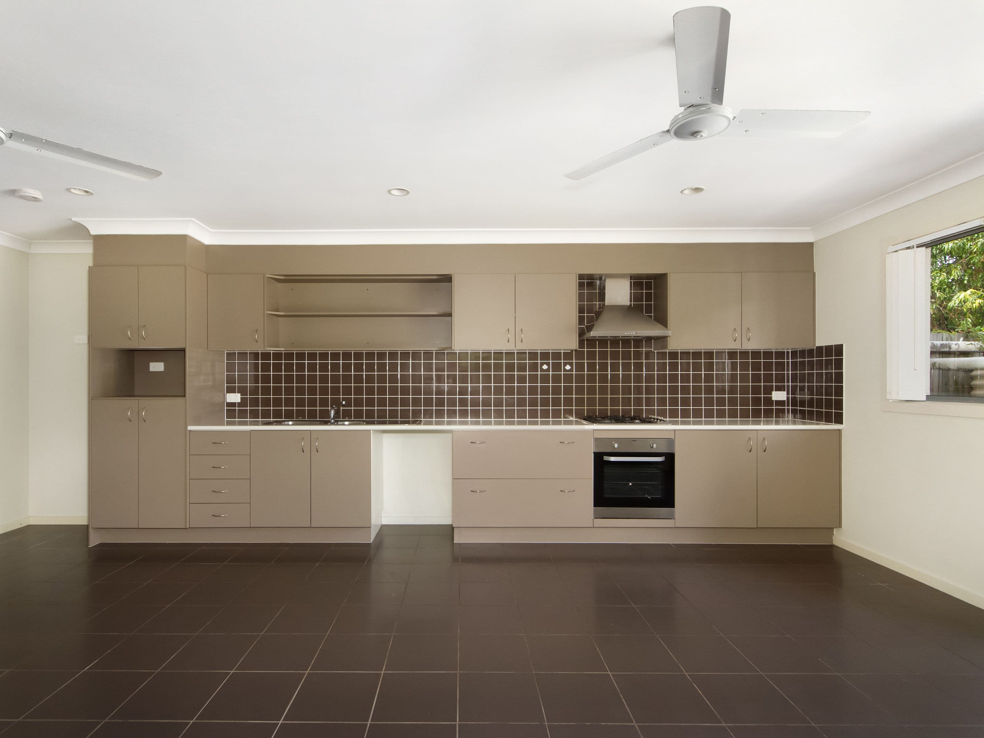 11 Pearl Street, Coomera QLD 4209, Coomera - Thumbnail 7