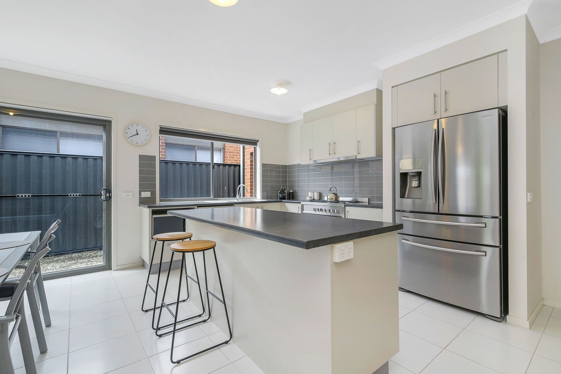 42 Sienna Way, Pakenham VIC 3810, Pakenham - Thumbnail 3