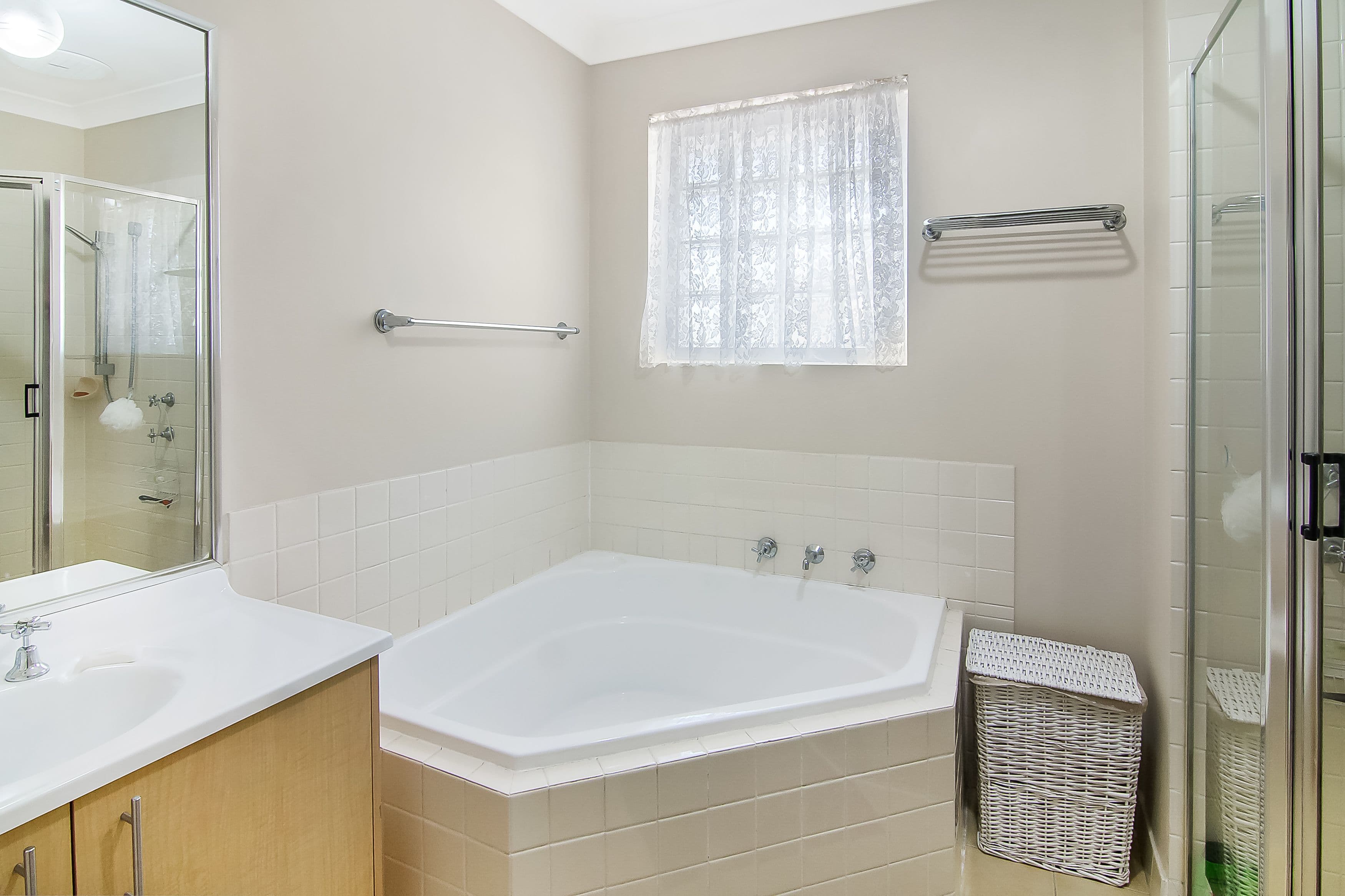 16 Tilbury Avenue, Stanhope Gardens - Thumbnail 6
