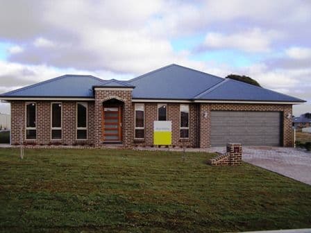 99 Diamond Drive, ORANGE NSW 2800, Orange - Image 1