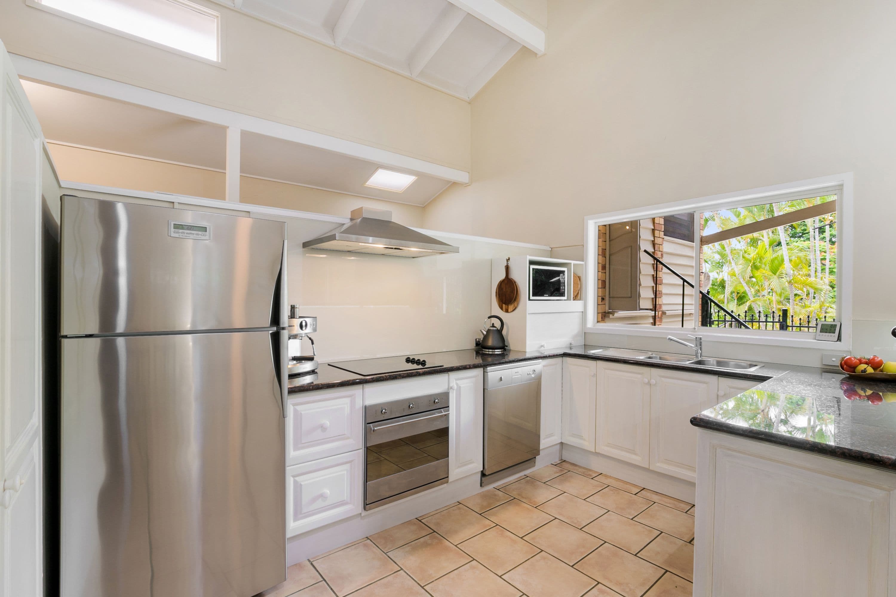 38 Woonalee Street, Kenmore QLD 4069, Kenmore - Thumbnail 4