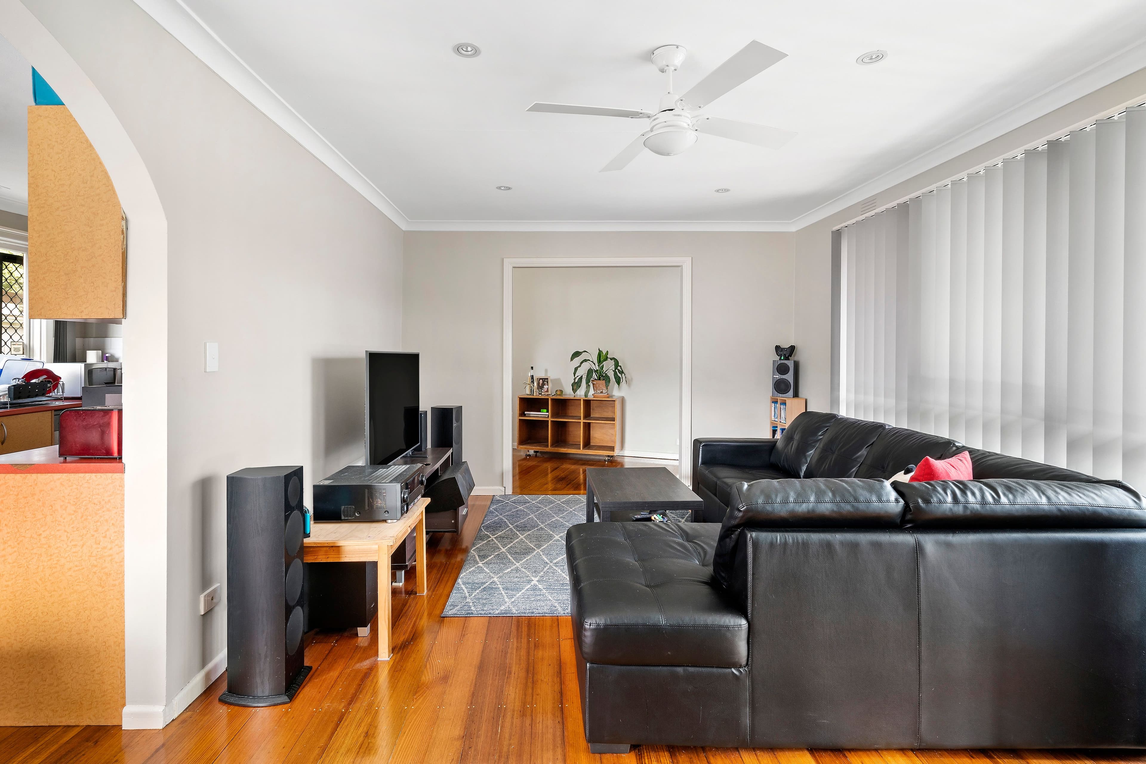 2 Coral Street, Frankston VIC 3199, Frankston - Thumbnail 2