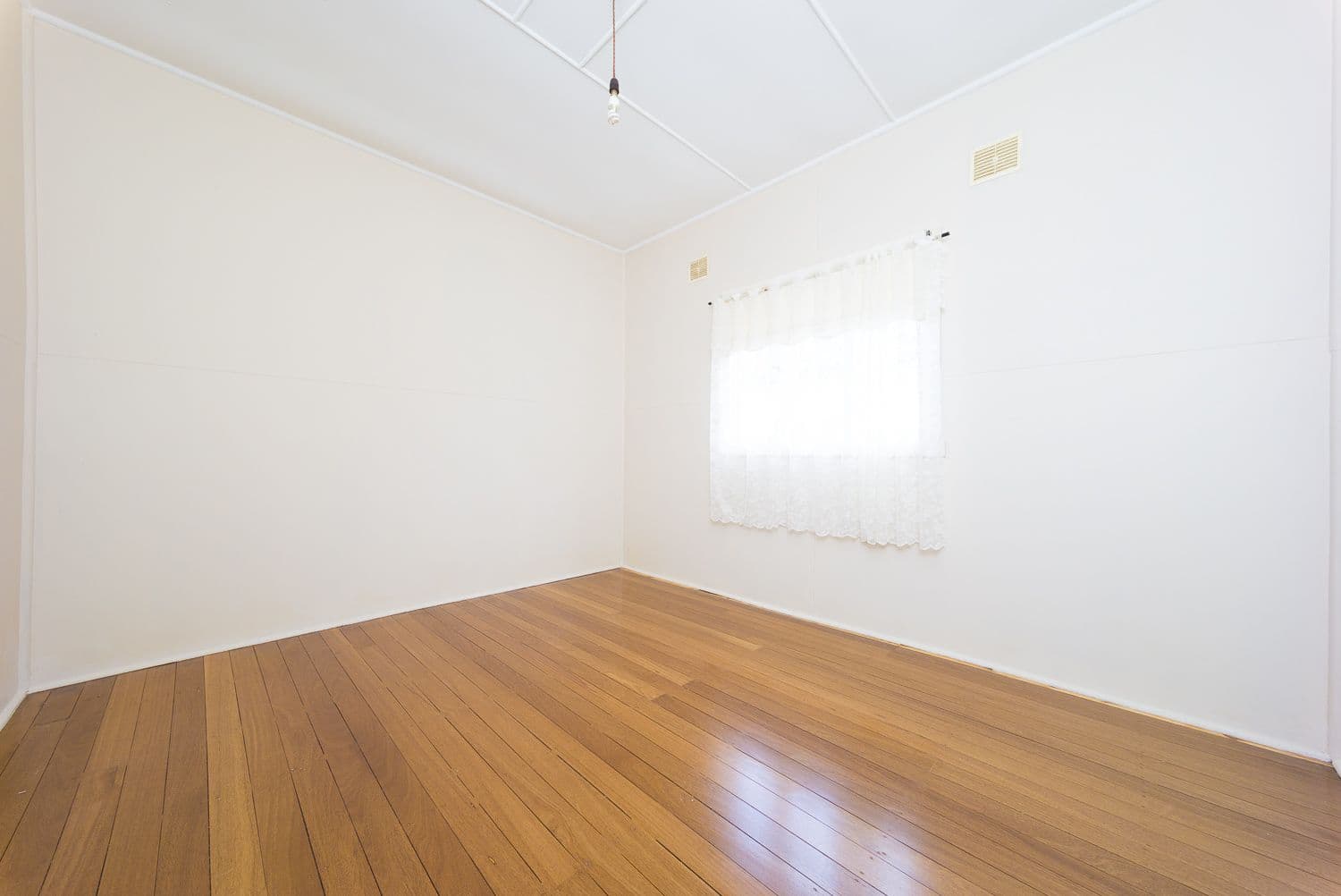 10 Bourke Road, Ettalong Beach - Thumbnail 6