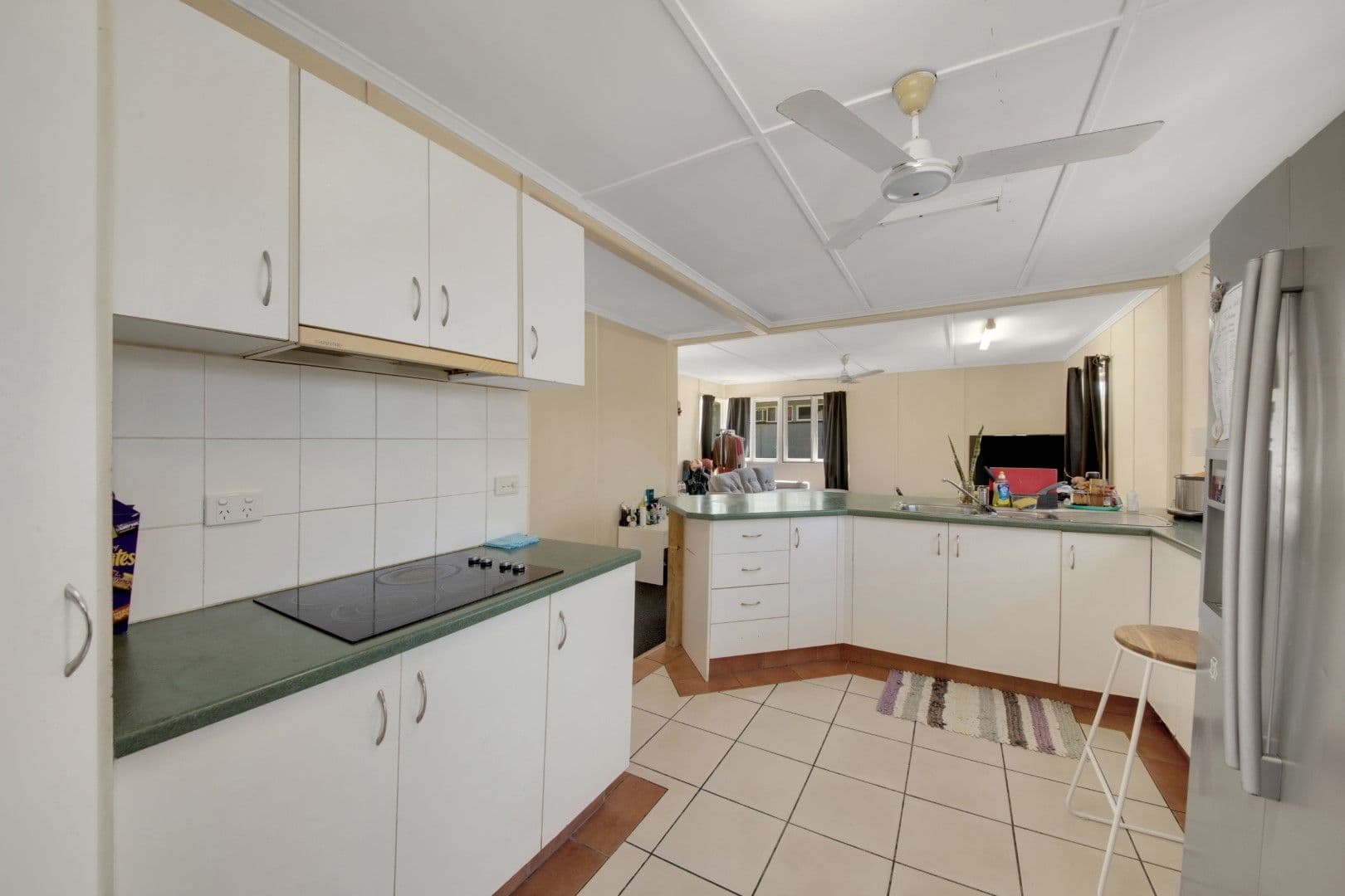 29 Coase Street, West Gladstone QLD 4680, West Gladstone - Thumbnail 5