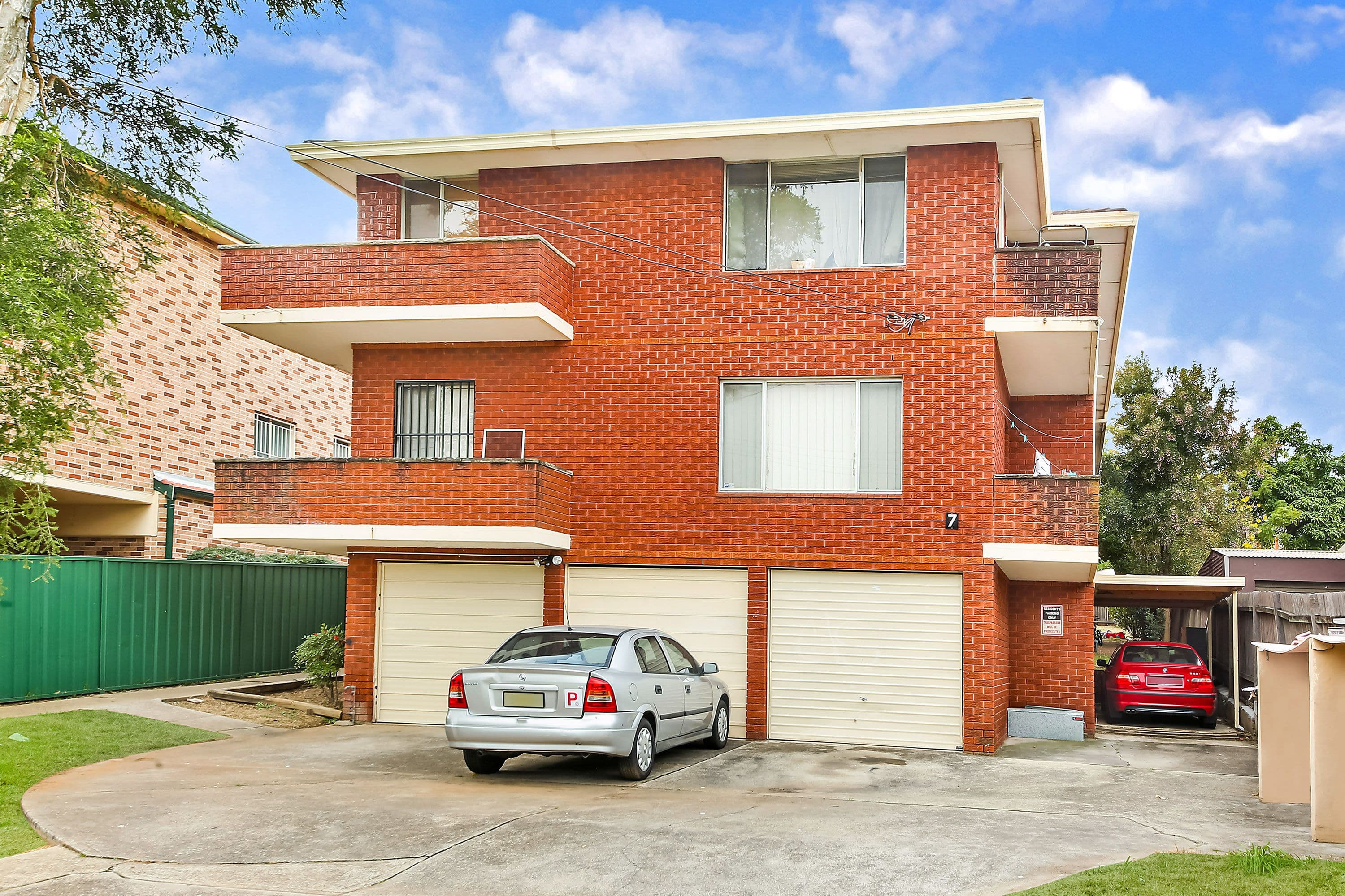 7 Shadforth Street, Wiley Park NSW 2195, Wiley Park - Thumbnail 2