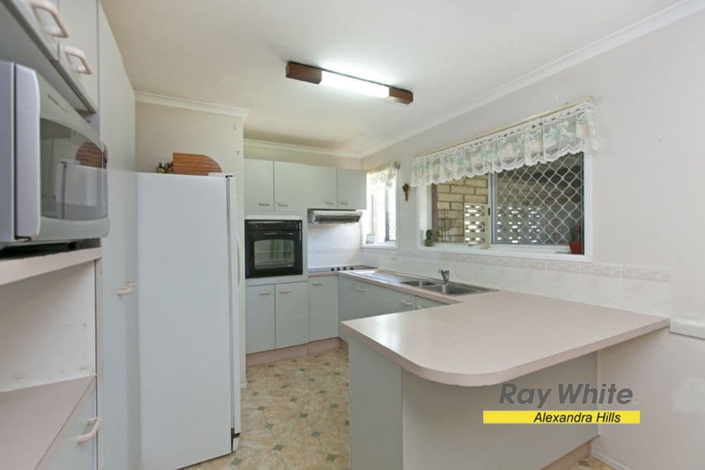 76 Queens Court Road, ALEXANDRA HILLS QLD 4161, Alexandra Hills - Thumbnail 4