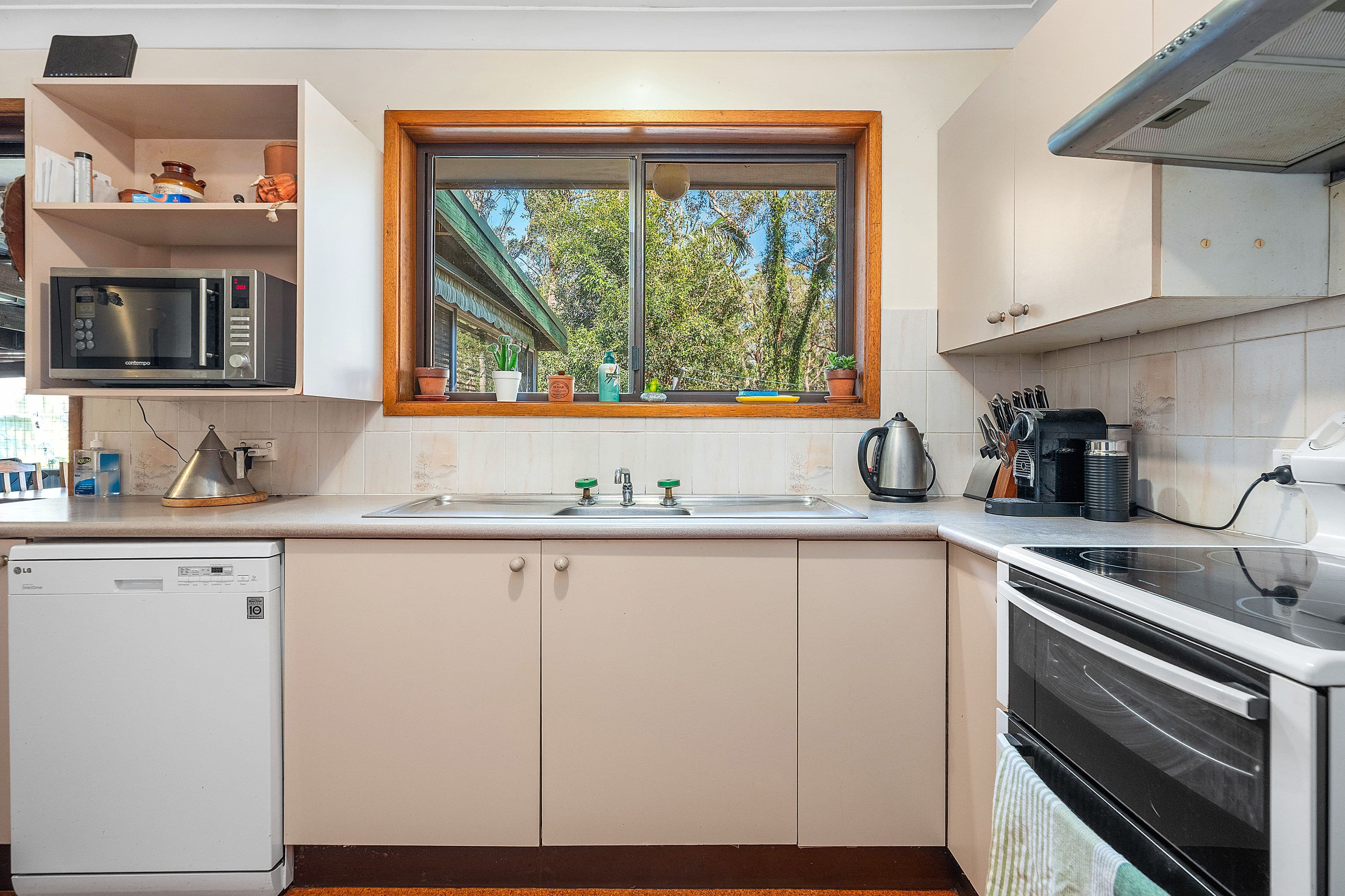 60 Chris Avenue, Salt Ash NSW 2318, Salt Ash - Thumbnail 2