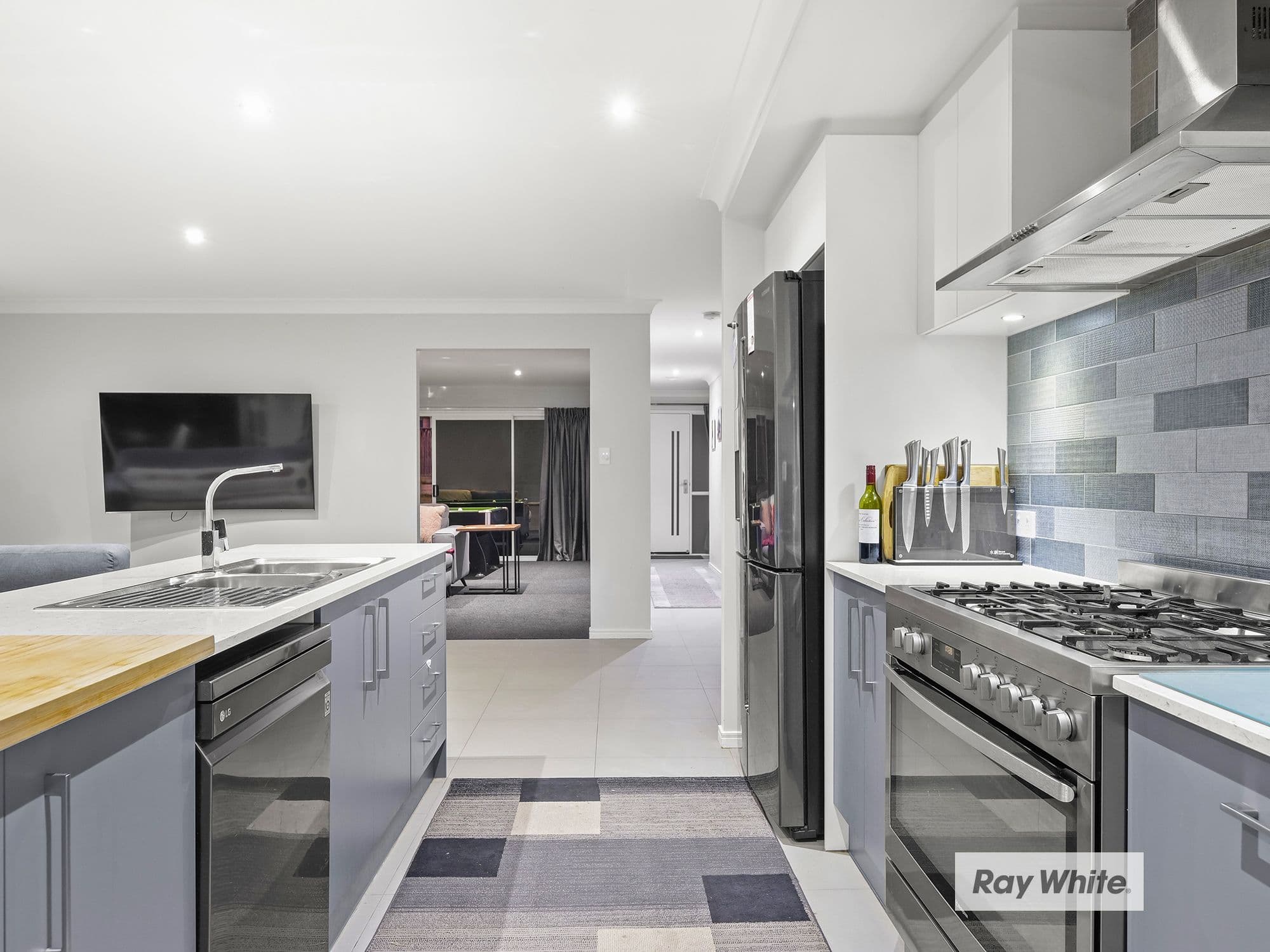10 Sunbury Street, Pallara QLD 4110, Pallara - Thumbnail 4