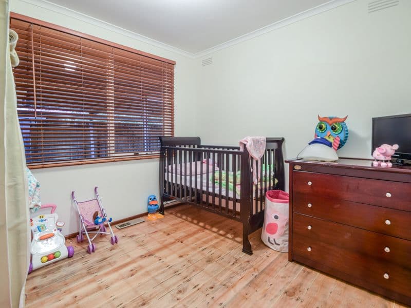 19 Tulloch Avenue, KURUNJANG VIC 3337, Kurunjang - Thumbnail 8