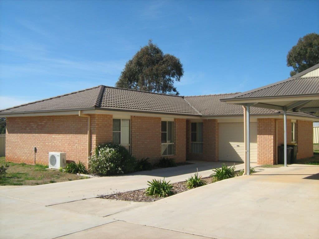 72-74 Briggs Street, YOUNG NSW 2594, Young - Image 1