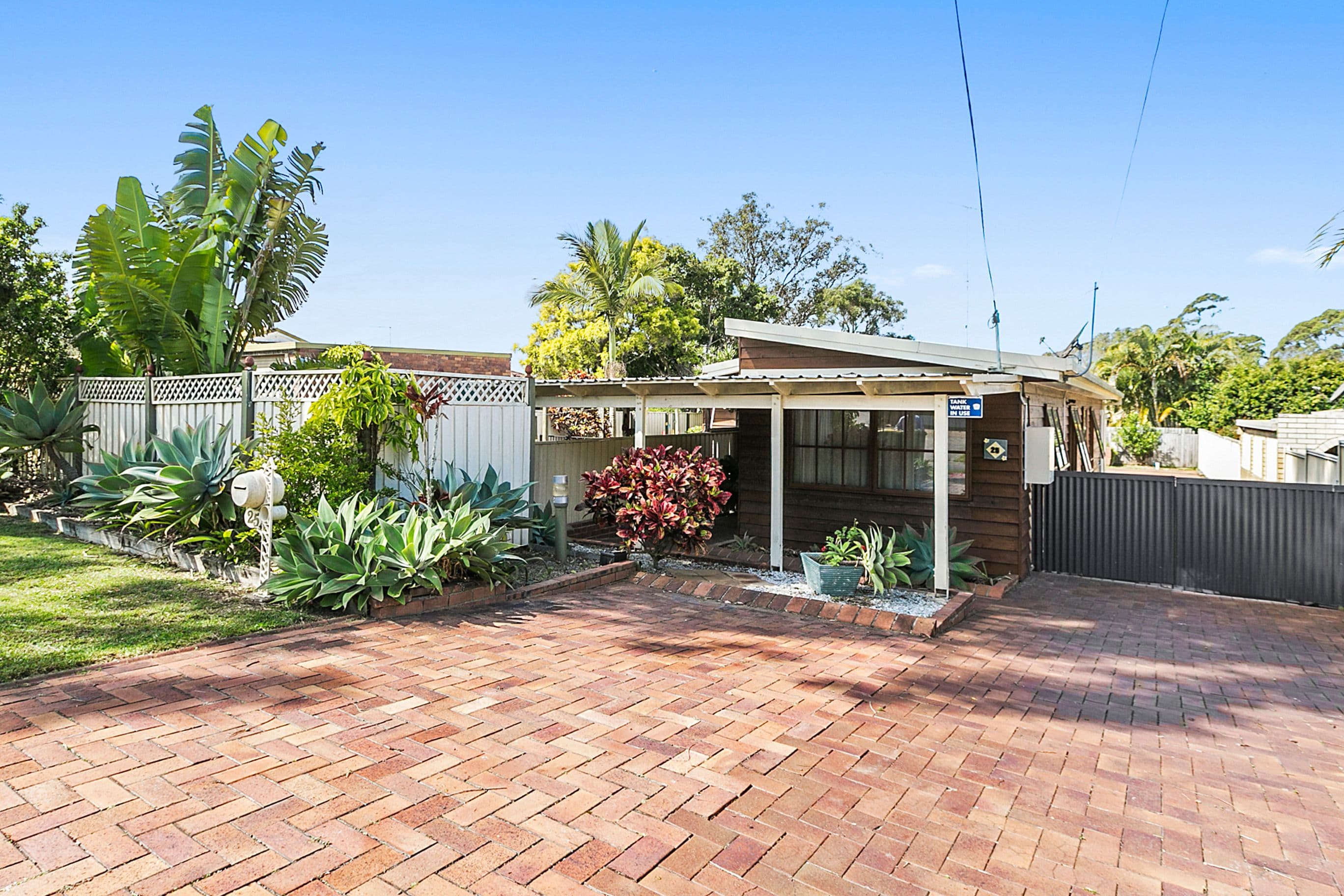 25 Jania Street, Redland Bay QLD 4165, Redland Bay - Thumbnail 3
