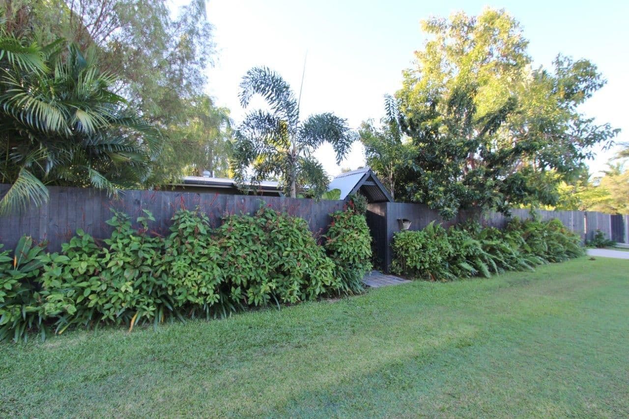 10 Kavieng Street, Trinity Beach QLD 4879, Trinity Beach - Thumbnail 2