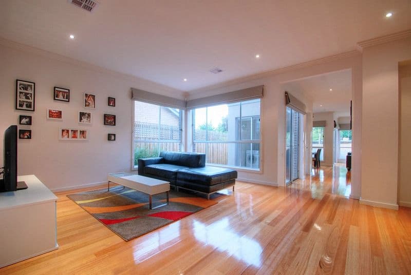 5 Pine Way, DONCASTER EAST VIC 3109, Doncaster East - Thumbnail 3