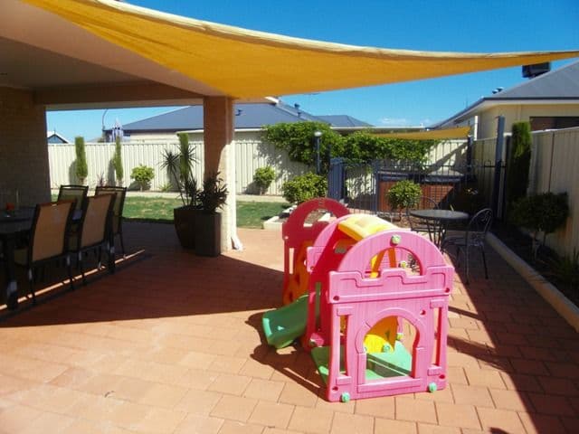 2 Leicester Crescent, CANNING VALE WA 6155, Canning Vale - Thumbnail 4