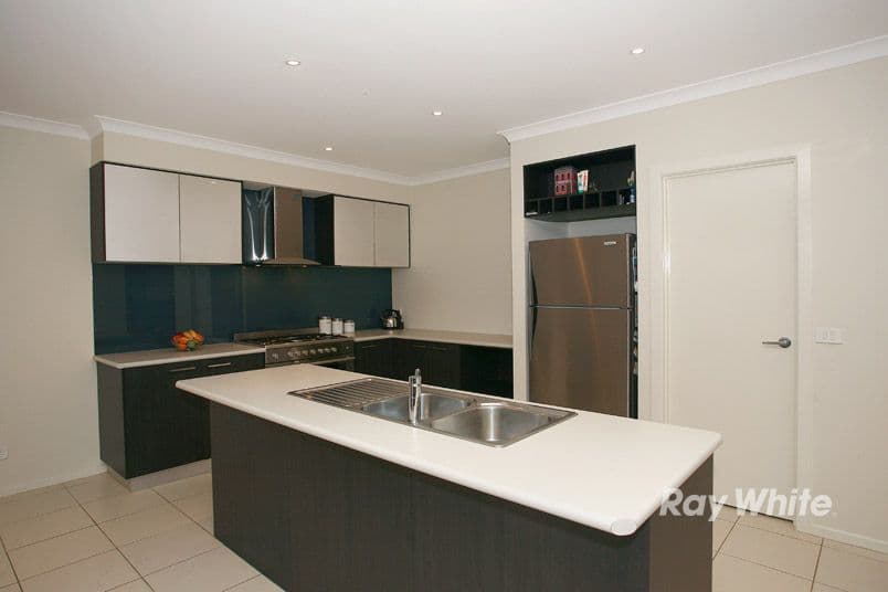 182 Linsell Boulevard, CRANBOURNE EAST VIC 3977, Cranbourne East - Thumbnail 2