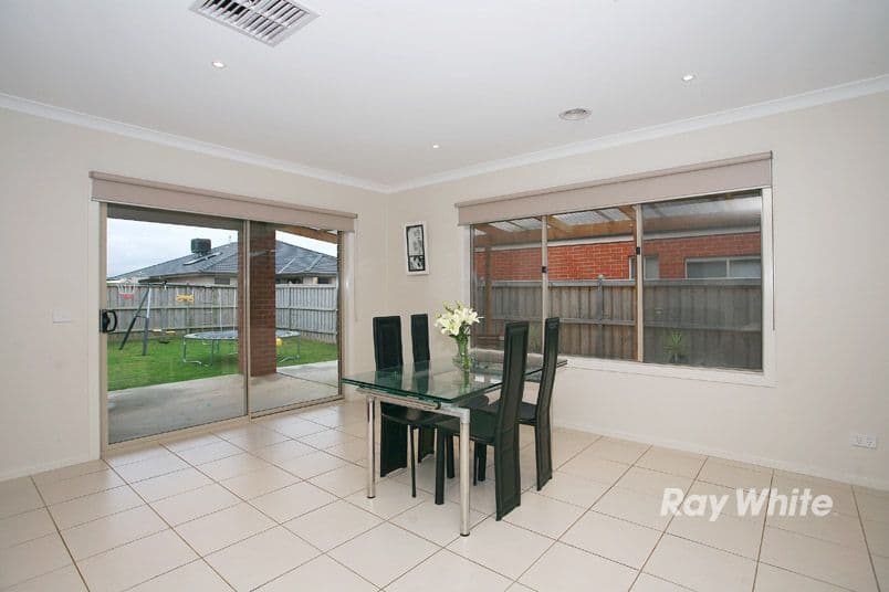 182 Linsell Boulevard, CRANBOURNE EAST VIC 3977, Cranbourne East - Thumbnail 7